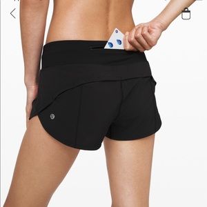 Lulu Lemon Speed Up Short 2.5!